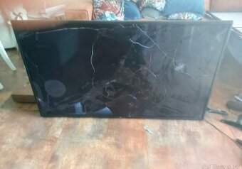 LG 55UK6200PLA Smart 4K v dieloch