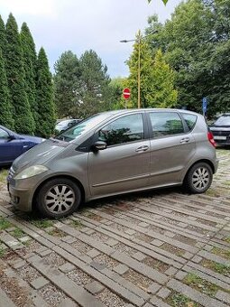 Mercedes-Bens A180CDI