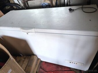 Predám mrazáku Whirlpool. Prestal chladit