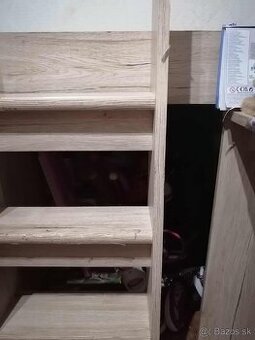 Poschodová posteľ s komodou