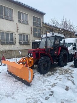 Zetor 6245 s prednou radlicou