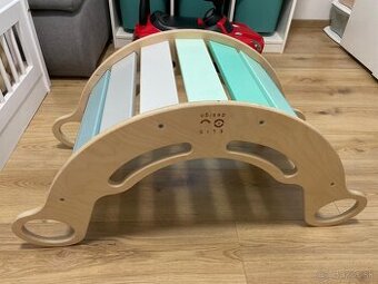 Montessori dúhová hojdačka