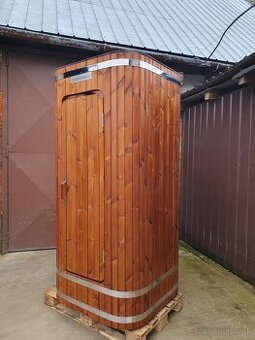 Hranatá záhradná sprcha