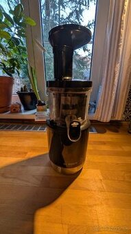 Odšťavovač Bosch MESM731M