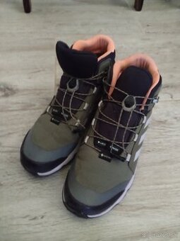 Trekove topánky terex