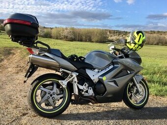 HONDA VFR-800 ABS (VTEC) - r.v.2009