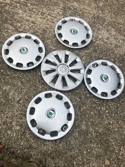 R14 skoda puklice kryty kolies