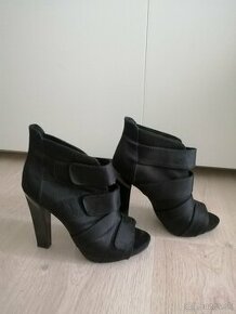 Čierne sexi topánky č. 37 suchý zips - 1