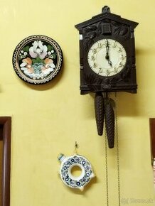 Starožitné nástenné kukučkové hodiny