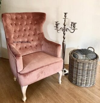 novy luxusny velky chesterfield ušiak -35%