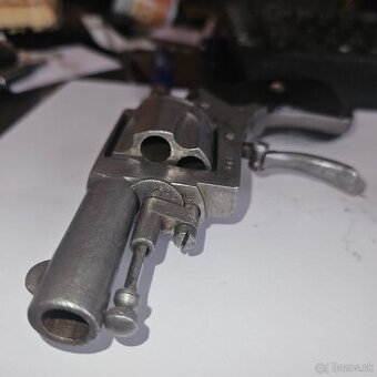 bulldog 380 corto