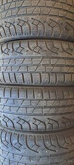 Predám 4ks jazdené zimné 205/50r17-93V Pirelli