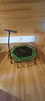 Trampolína
