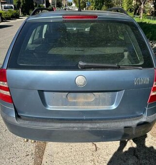 Škoda octavia 2 combi kufor kufrove dvere