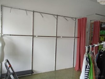 Vešiakoný system