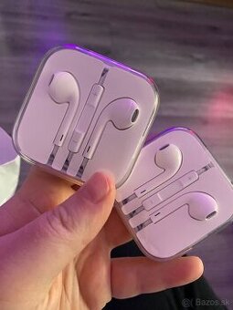 Slúchadlá Apple s jackom