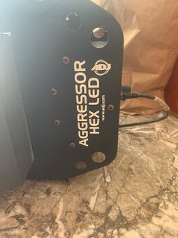 Predam svetelný efekt Aggressor Hex led