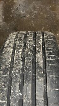 28.GoodYear Efficent grip 215/65 R17