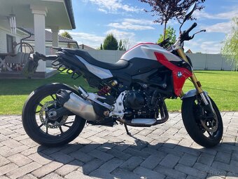 BMW F900R