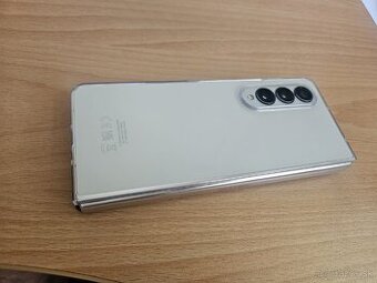 Samsung Galaxy Z Fold 4