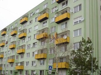 NA PREDAJ VEĽKÝ 4i BYT - ČIASTOČNÁ REKONŠTRUKCIA - ŠURANY