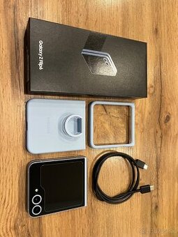 Samsung Galaxy Flip6 12GB/256GB modrý - 1