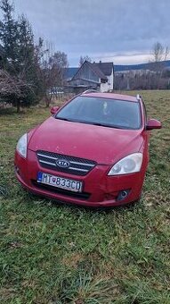 Predám v celku Kia ceed 1.6 crdi 85kw