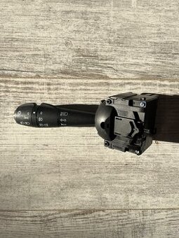 Ľavá páčka Dacia