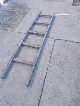 Predám drevený rebrík na dekoráciu