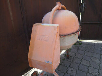 miešačka  stavebna220v