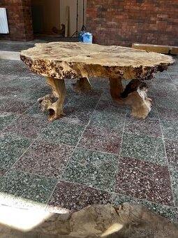 Konferencny stolik ockovy topol