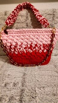 Ručne háčkovaná kabelka