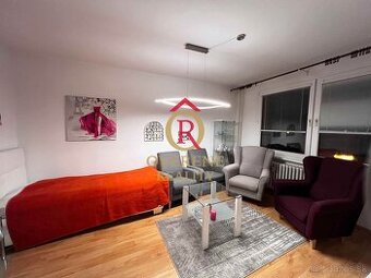 Prenájom 1-izbový byt Ružomberok – Bystrická cesta, balkón, 