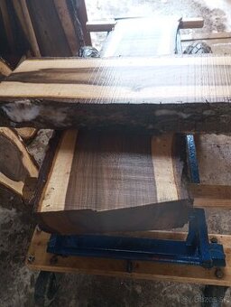 Orech,orechové rezivo