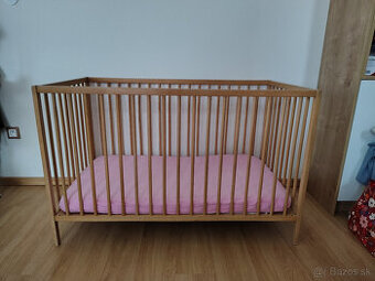 Detská postieľka IKEA + matrac + mantinel