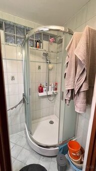 Sprchová zástena, sprchová vanička, sprchová batéria