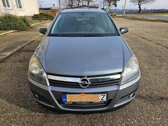 Predáme Opel Astra automat 1,6 benzín -16V 85kW