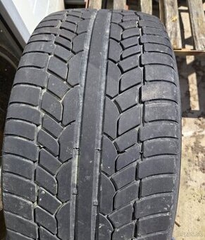 285/40 r22 letne