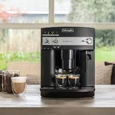 Plnoautomatický kávovar Delonghi Magnifica ESAM 3000B ECO