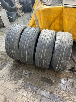 Letné Pneu CONTINENTAL 235/50R18 SUV 101V