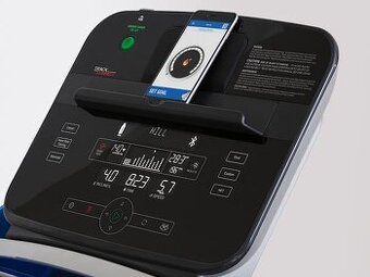 Lifefitness eliptical