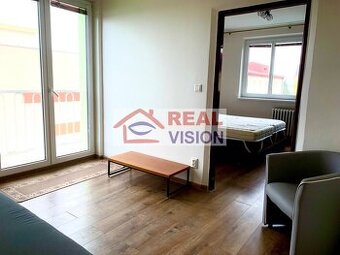 EXKLUZÍVNE ponúka na predaj 3-izbový byt na Štúrovej ulici v