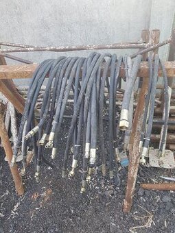 Hydraulické hadice 25ks