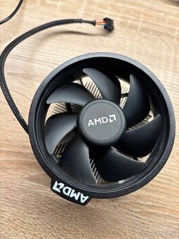 AMD chladič Wraith Spire (bez podsvietenia)