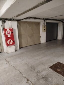 Samostatná zabezpečená garáž Dlhé diely, Bratislava