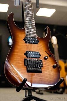 Ibanez RG8527-BSR j.custom 4,12kg