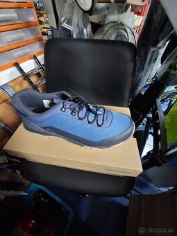 Tretry Shimano ET 5