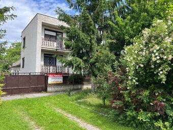 Dvojgeneračný rodinný dom (podpivničenie, garáž), Tešedíkovo