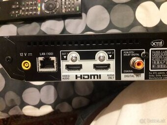 Sony ubp x 700