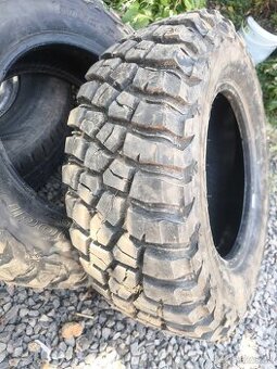 235/70 R16 BF goodrich km3 nové